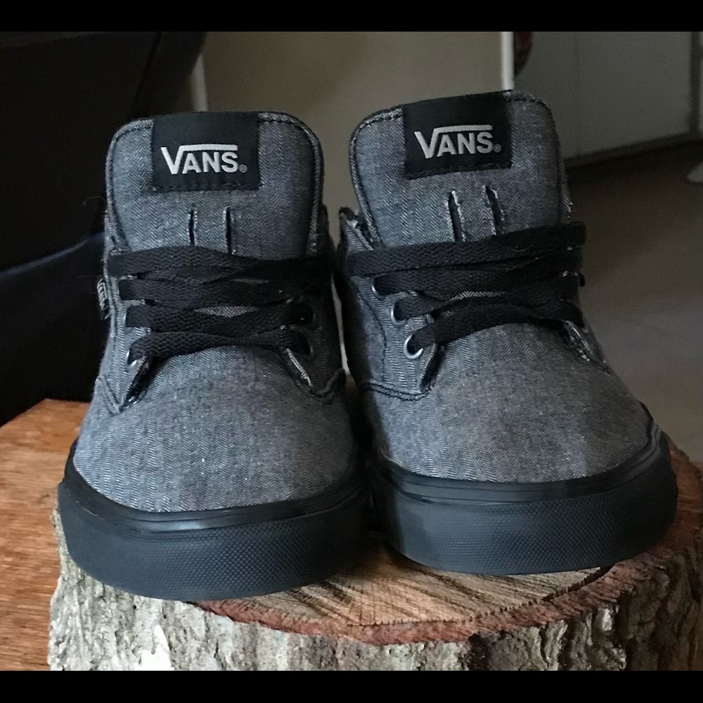 VANS 7.5 Mens. Lightly used Black Houndstooth. HTF